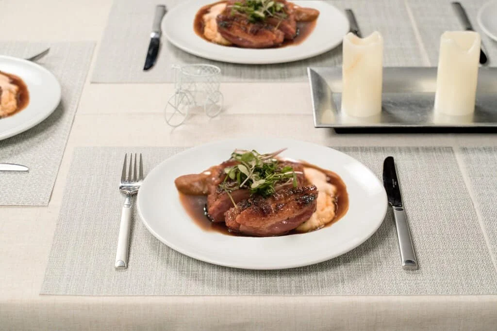 Set of 4 Flat Plates, 26 cm, Glossy White - Master