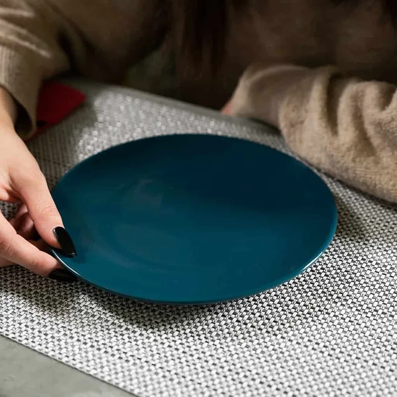 Kulináris élvezetek a 4 darab sötét türkiz desszert tányérral - Master