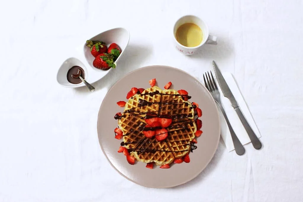 Delicatese in crema: Set de 6 farfurii de desert de exceptie! - Master