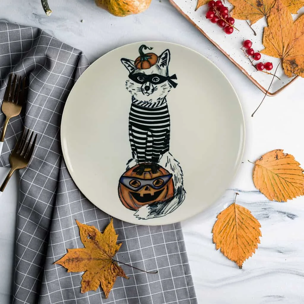 Set farfurii 18 piese, 6 persoane, Robber Cat, Ivoire cu Pisica - Master