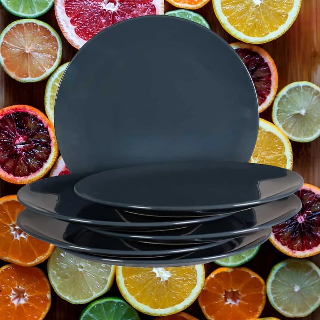 Culinary Creations in Modern Style: Set of 6 Anthracite Plates - Master