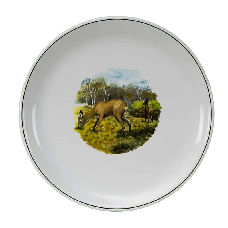White plate with deer decoration, 28 cm - Master